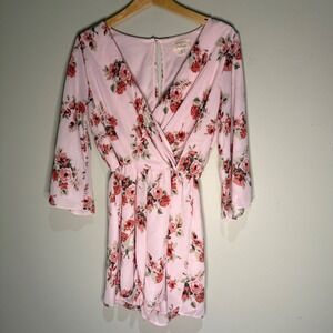 Everly for Francesca's‎ Floral Romper Pink V Neck Long Sleeve Size M